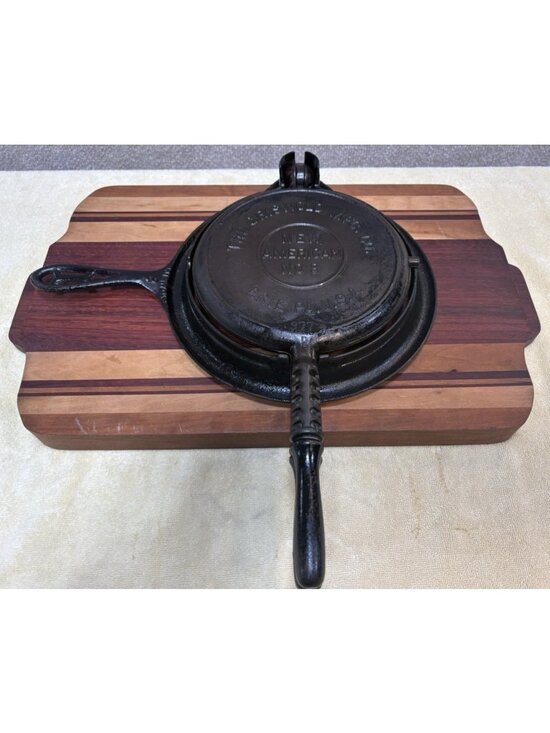 Griswold Other - Vtg Griswold No.8 Waffle Maker Cast Iron 1908 Co American Low Base 975,976,977